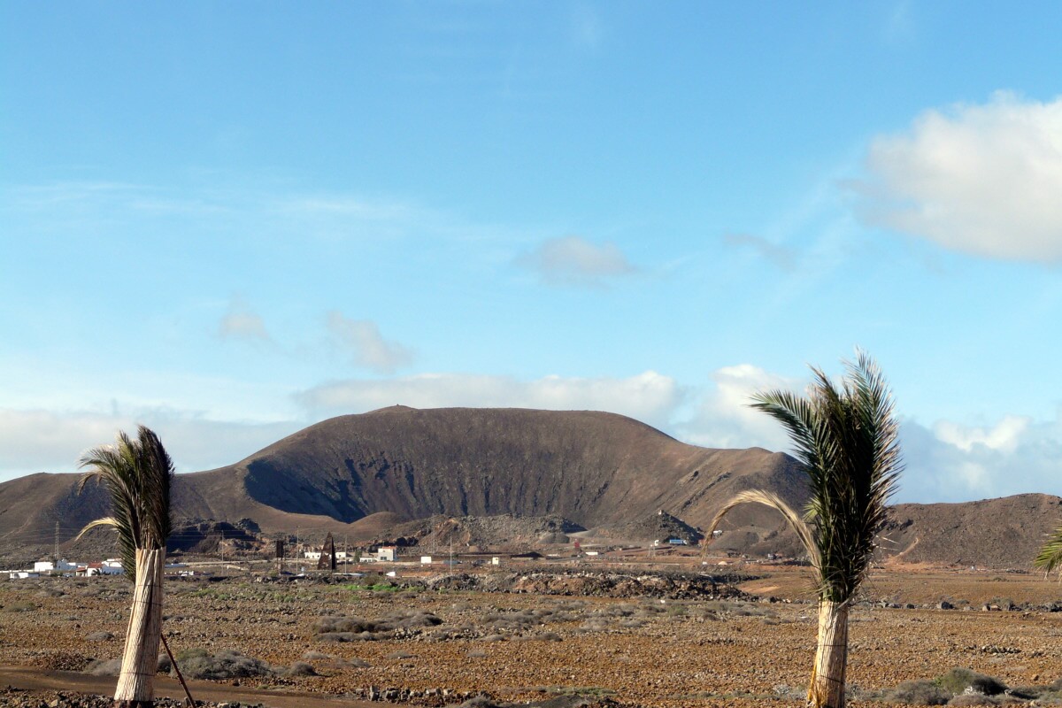 Kanári-szigetek-nyaralás-vulkánok-túra-fuerteventura-viasale-travel-9