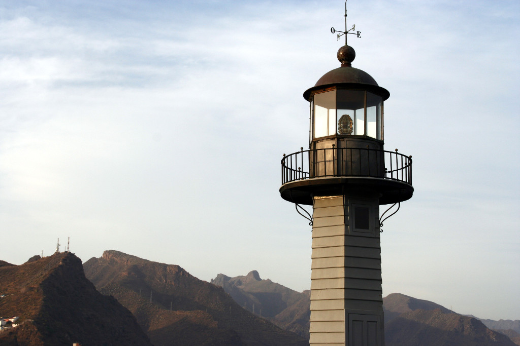 la-farola-del-mar-tenerife-kanári-szigetek-utazás-világítótorony