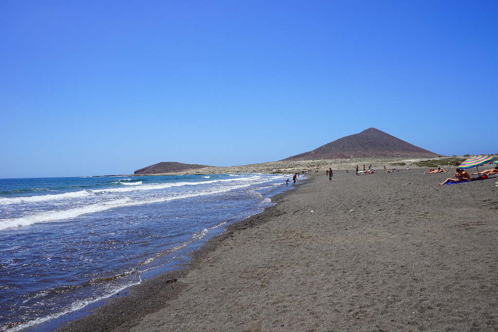 playa-medano-tenerife-kanári-szigetek-viasale-travel-5-legjobb-gyerekes-strand