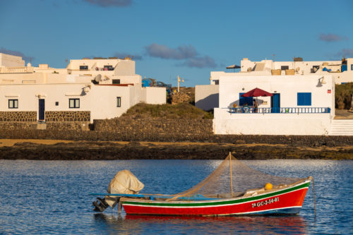 Teguise-piac-La-Graciosa-szigete-hajóval-Lanzarote-látnivalók