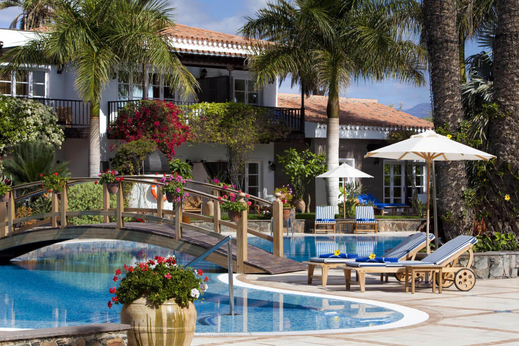 Seaside Grand Hotel