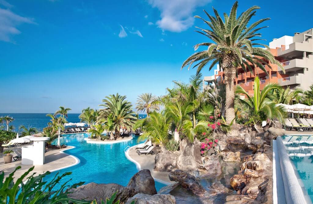 Roca Nivaria Hotel
